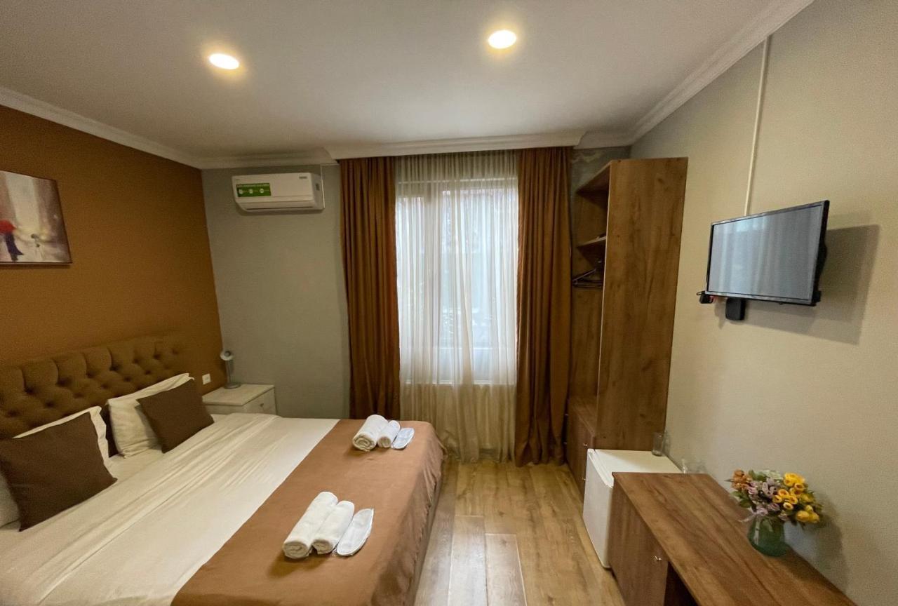 Book Hotel Tbilisi Exterior foto